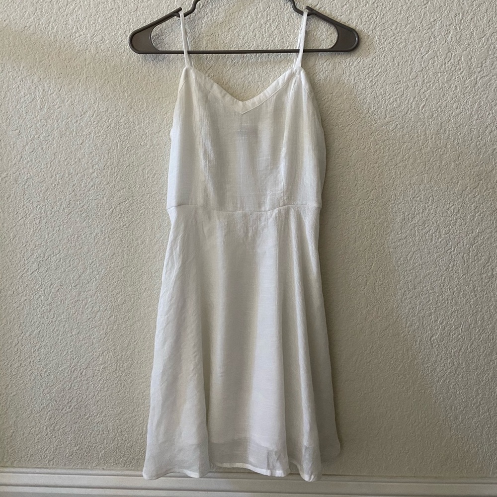 White linen flowy summer dress